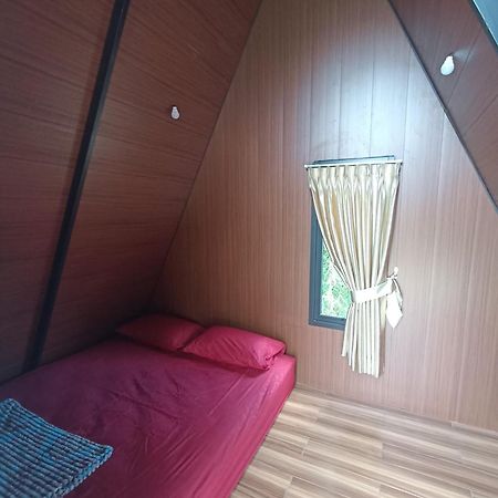 Wawowow Hotel Tomohon Kültér fotó