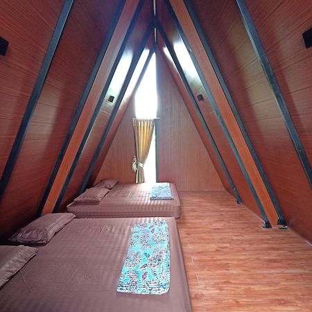 Wawowow Hotel Tomohon Kültér fotó