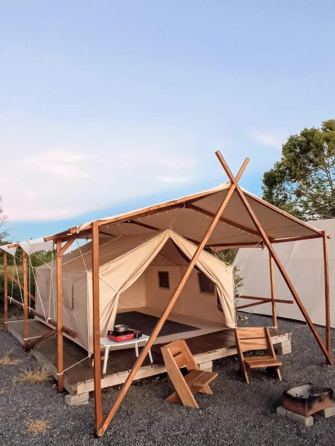 Wawowow Hotel Tomohon Kültér fotó