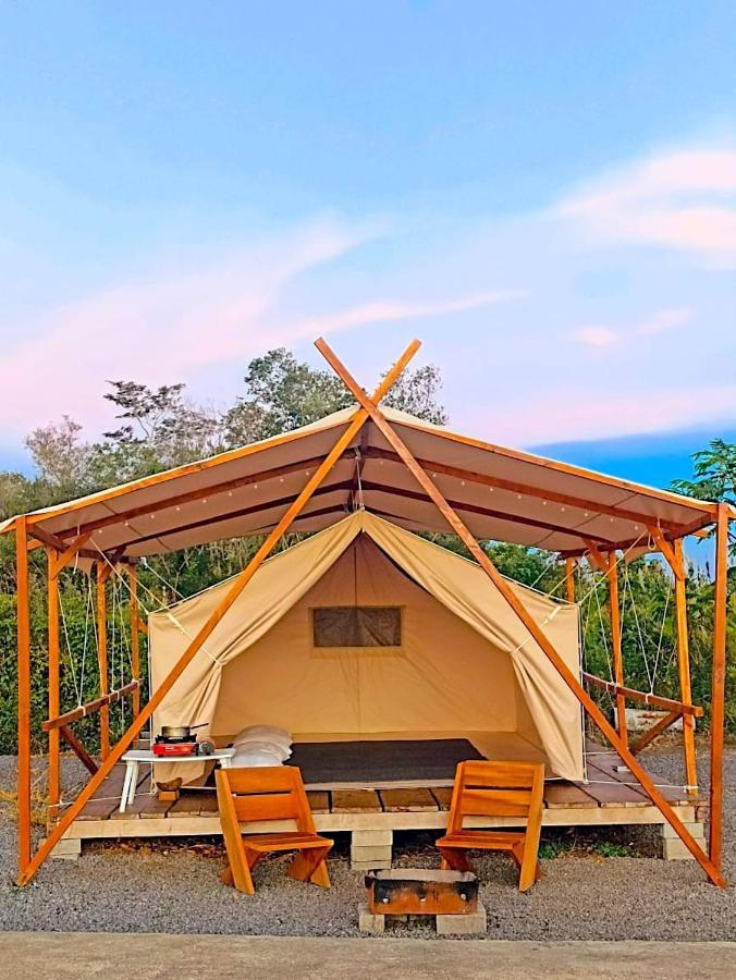 Wawowow Hotel Tomohon Kültér fotó