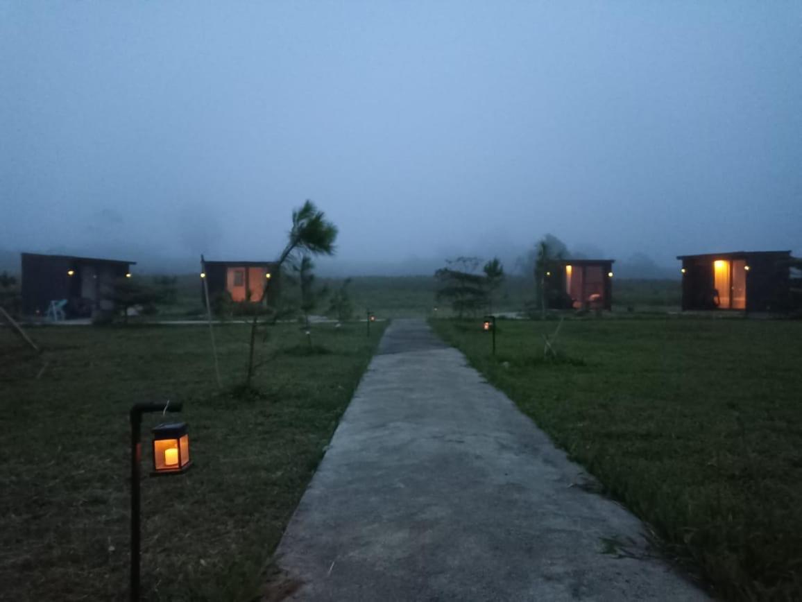 Wawowow Hotel Tomohon Kültér fotó