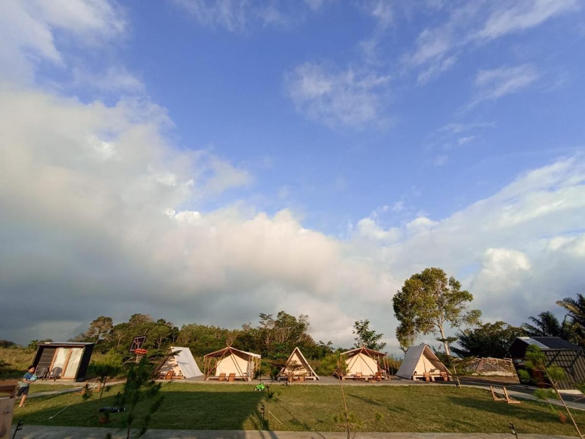 Wawowow Hotel Tomohon Kültér fotó