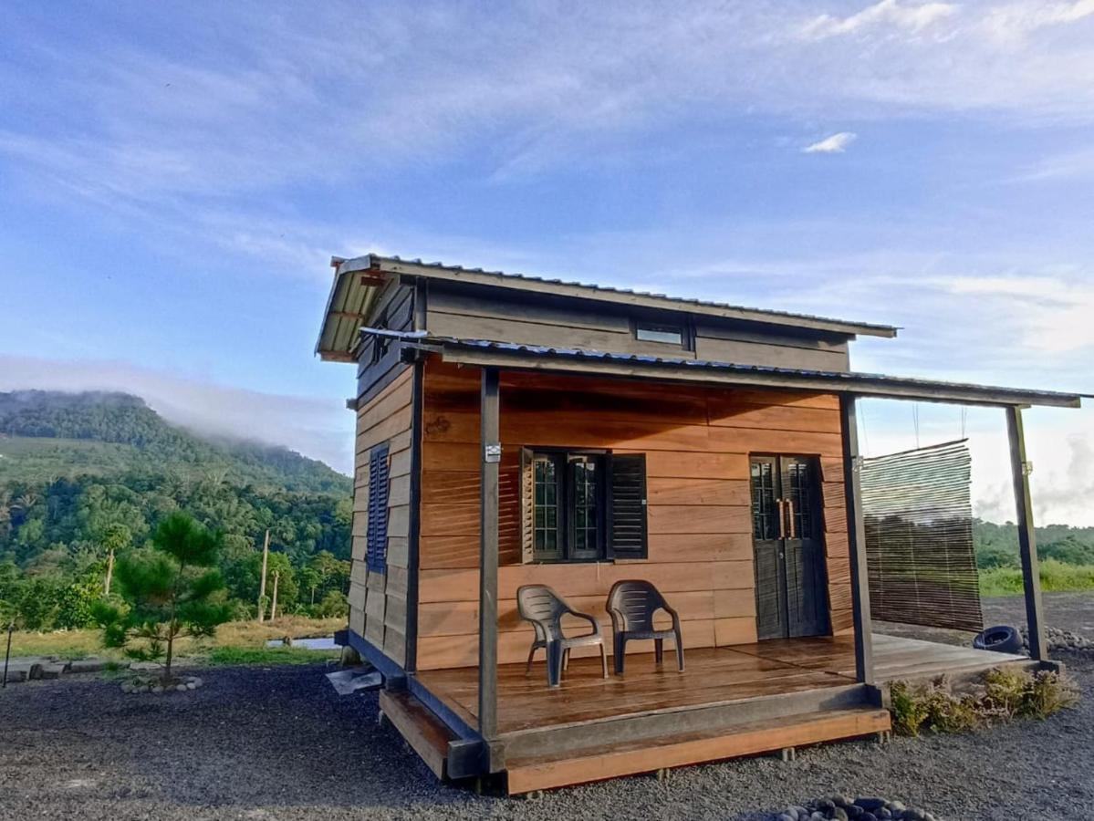 Wawowow Hotel Tomohon Kültér fotó